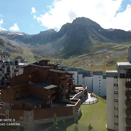 Studio Mezzanine 32m² Tignes, Balcon, Wifi, Lave-linge, Sejour Lit Convertible - Fr-1-449-184 *